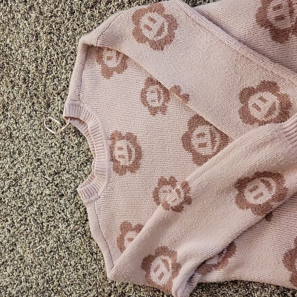 Cropped pink rose flower sweater size small womens